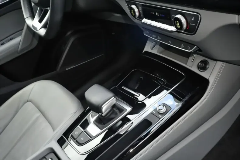 Audi Q5 din 2023 cu 34.900 km - oferta AUD240553 - foto 5