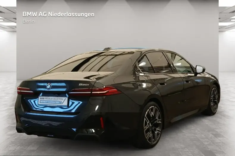 BMW 520 (Seria 5) din 2025 cu 17.749 km - oferta BMW240567 - foto 2