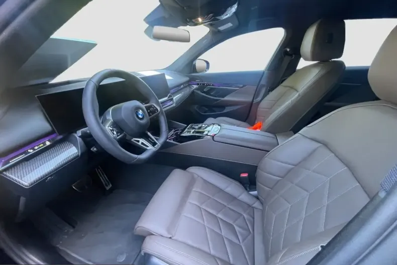 BMW 520 (Seria 5) din 2025 cu 26.249 km - oferta BMW240570 - foto 7