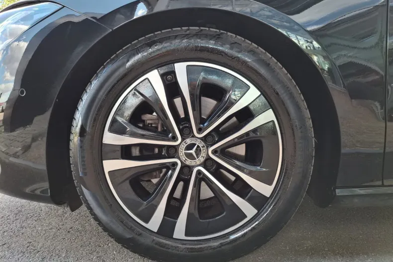 Mercedes-Benz CLA 180 (Clasa CLA) din 2023 cu 63.814 km - oferta MER240574 - foto 25