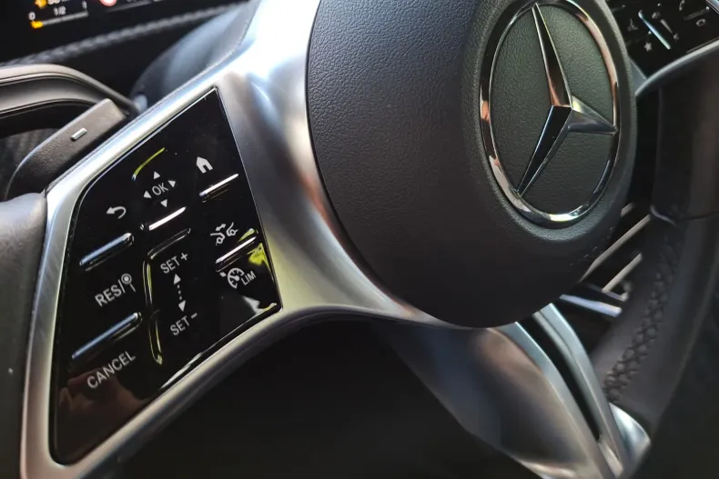 Mercedes-Benz CLA 180 (Clasa CLA) din 2023 cu 63.814 km - oferta MER240574 - foto 27