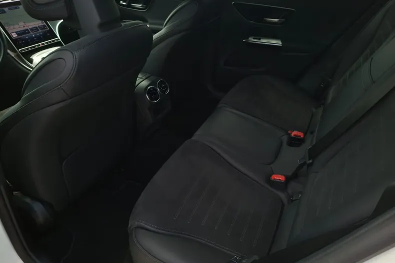 Mercedes-Benz GLC (Clasa GLC) din 2023 cu 39.261 km - oferta MER240575 - foto 15
