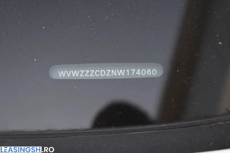 Volkswagen Golf din 2022 cu 60.801 km - oferta VOL240588 - foto 21