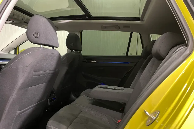 Volkswagen Golf din 2022 cu 100.018 km - oferta VOL240607 - foto 13