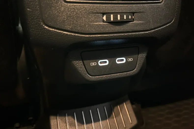 Volkswagen T-Roc din 2021 cu 87.808 km - oferta VOL240609 - foto 23