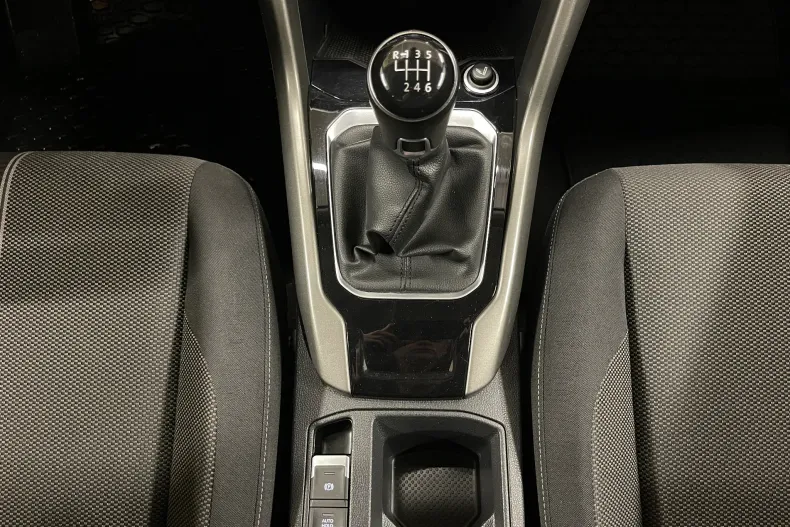 Volkswagen T-Roc din 2021 cu 87.808 km - oferta VOL240609 - foto 24