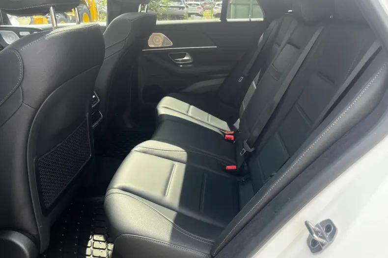 Mercedes-Benz GLE 400 (Clasa GLE) din 2024 cu 10.392 km - oferta MER240618 - foto 11