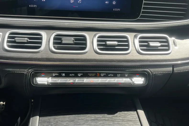 Mercedes-Benz GLE 400 (Clasa GLE) din 2024 cu 10.392 km - oferta MER240618 - foto 26