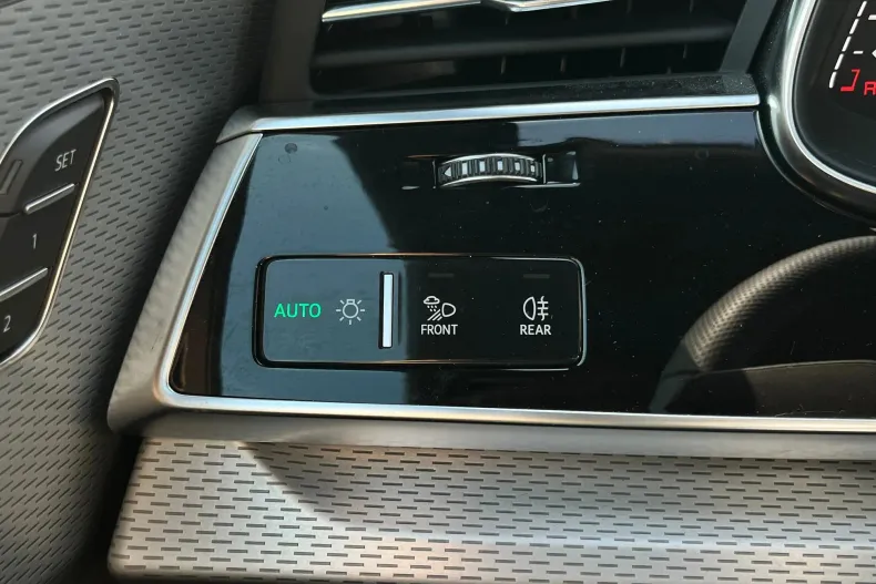 Audi Q8 din 2025 cu 13.299 km - oferta AUD240622 - foto 19