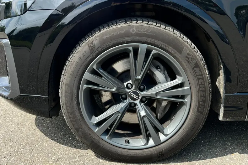 Audi Q8 din 2025 cu 13.299 km - oferta AUD240622 - foto 35