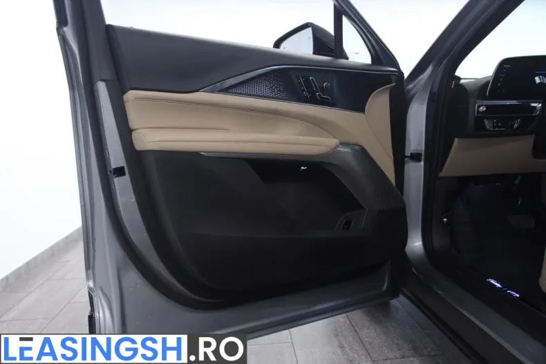 Cadillac Lyriq din 2024 cu 11.683 km - oferta CAD240626 - foto 9