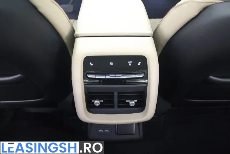 Cadillac Lyriq din 2024 cu 11.683 km - oferta CAD240626 - foto 14
