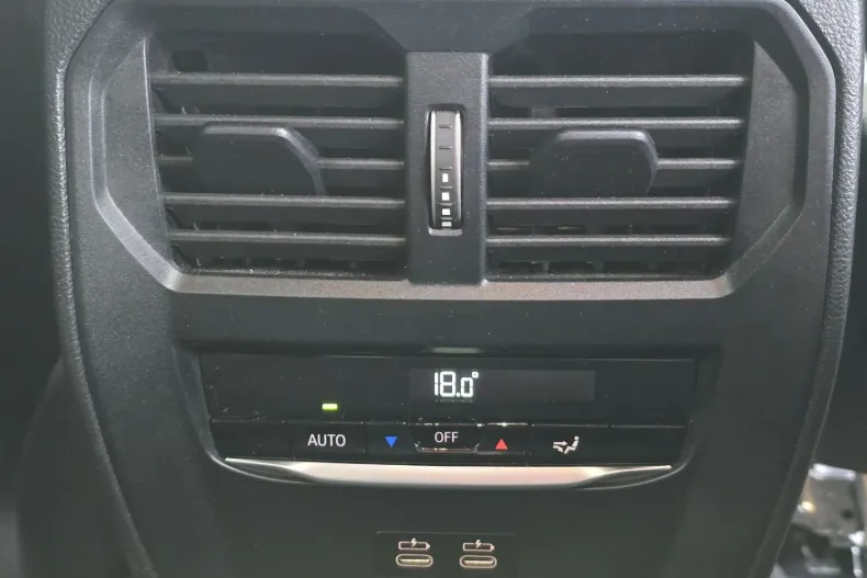 BMW 420d (Seria 4) din 2023 cu 85.017 km - oferta BMW240629 - foto 18