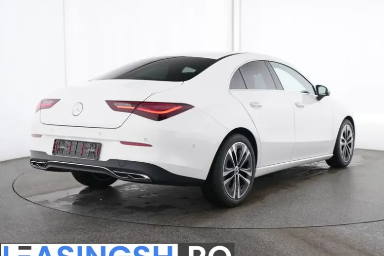 Mercedes-Benz CLA 180 (Clasa CLA) din 2025 cu 10.100 km - oferta MER240637 - foto 2