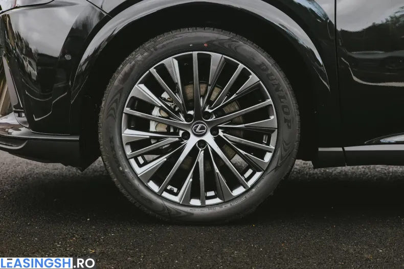Lexus Seria RX din 2025 cu 10 km - oferta LEX240639 - foto 6