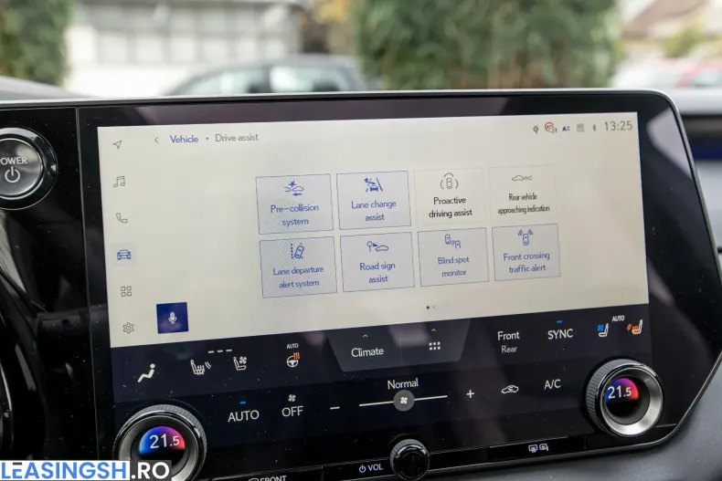 Lexus Seria RX din 2025 cu 10 km - oferta LEX240639 - foto 33