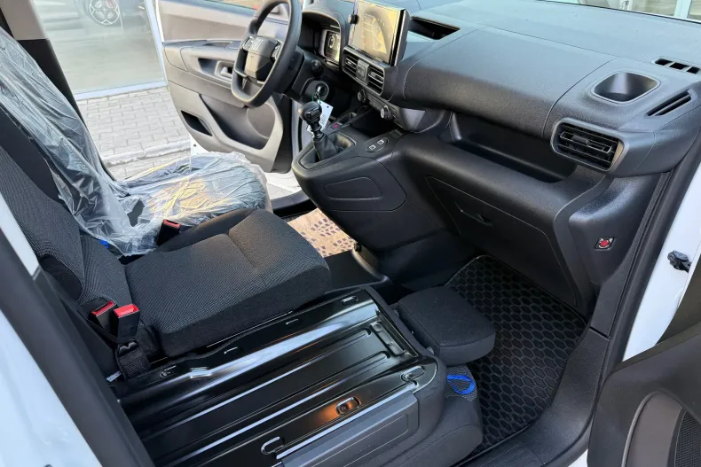 Fiat Doblo din 2026 cu 1 km - oferta FIA240643 - foto 28