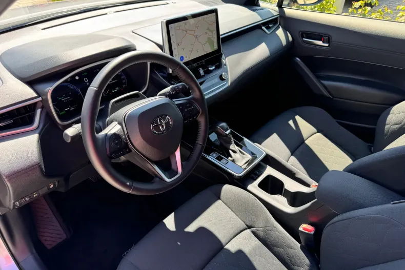 Toyota Corolla Cross din 2026 cu 2.776 km - oferta TOY240650 - foto 11