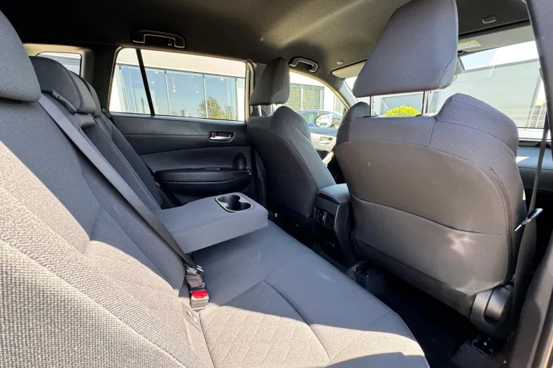 Toyota Corolla Cross din 2026 cu 2.776 km - oferta TOY240650 - foto 26
