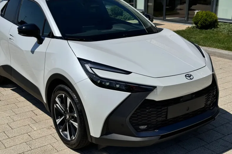 Toyota C-HR din 2026 cu 2 km - oferta TOY240651 - foto 10