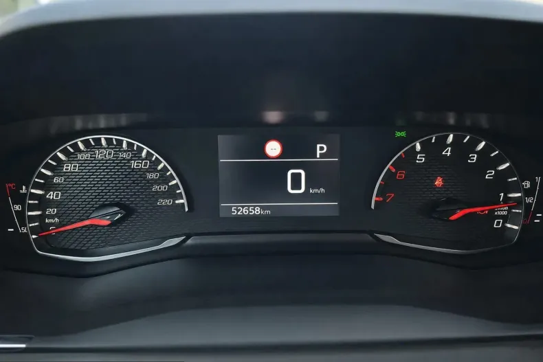 Peugeot 2008 din 2023 cu 52.656 km - oferta PEU240659 - foto 7