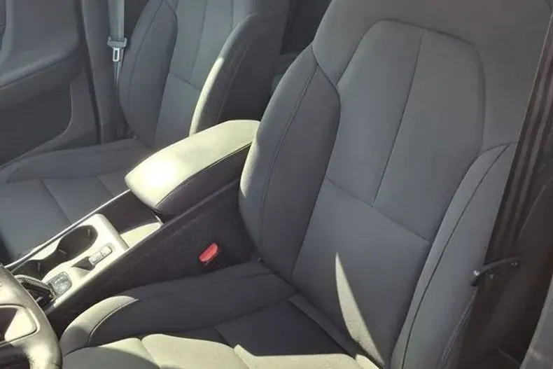 Volvo XC40 din 2020 cu 77.940 km - oferta VOL240660 - foto 14