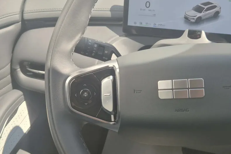 Geely Starray EM-i din 2026 cu 4.901 km - oferta GEE240670 - foto 16