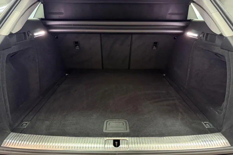 Audi A4 din 2022 cu 133.915 km - oferta AUD240673 - foto 12