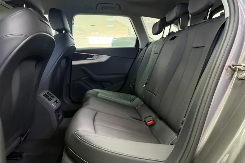 Audi A4 din 2022 cu 133.915 km - oferta AUD240673 - foto 15