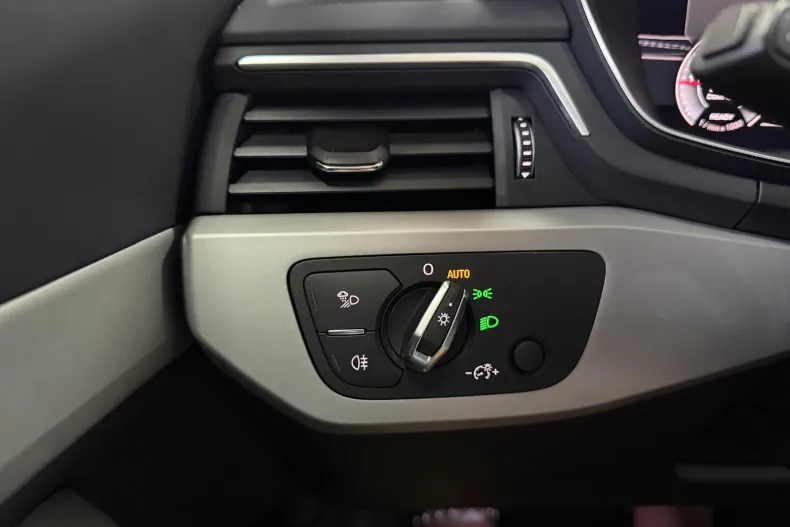 Audi A4 din 2022 cu 133.915 km - oferta AUD240673 - foto 37