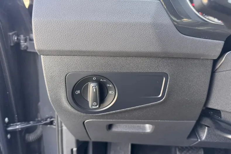 Volkswagen Tiguan din 2021 cu 52.461 km - oferta VOL240680 - foto 18