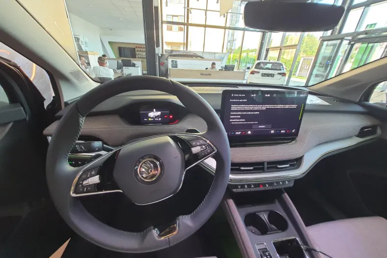 Skoda Enyaq din 2022 cu 17.222 km - oferta SKO240684 - foto 16