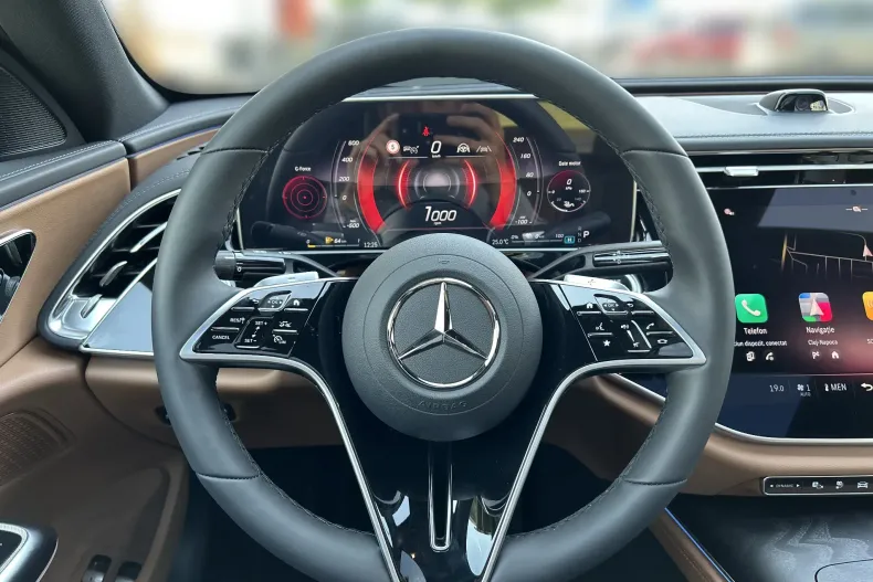 Mercedes-Benz E 300 (Clasa E) din 2026 cu 14 km - oferta MER240687 - foto 17
