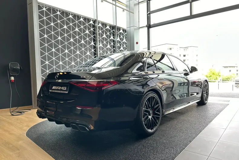 Mercedes-Benz S 63 AMG (Clasa S) din 2024 cu 19.000 km - oferta MER240691 - foto 3