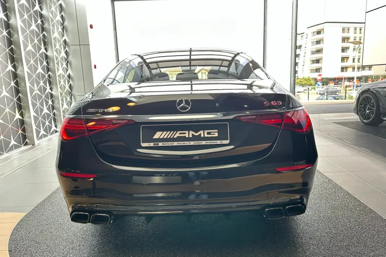 Mercedes-Benz S 63 AMG (Clasa S) din 2024 cu 19.000 km - oferta MER240691 - foto 4