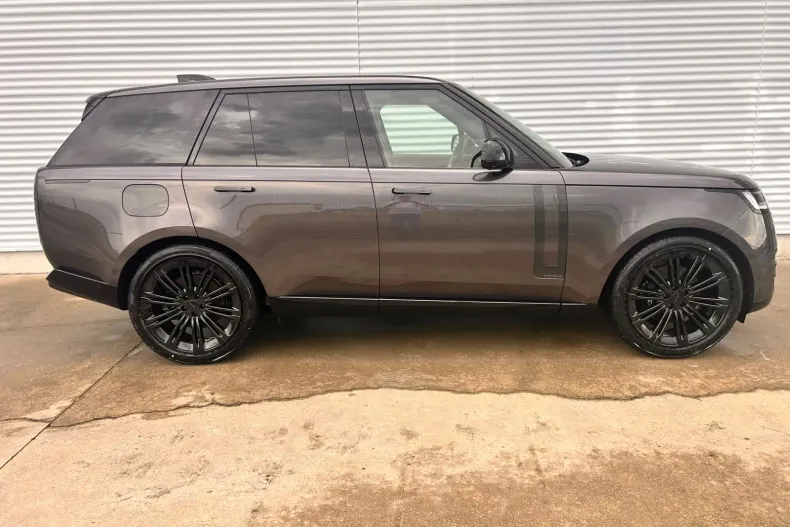 Land Rover Range Rover din 2026 cu 1 km - oferta LAN240698 - foto 9