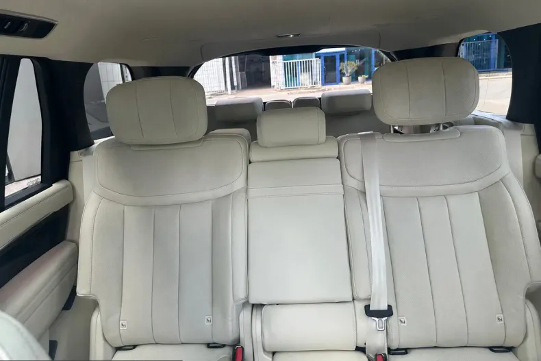 Land Rover Range Rover din 2026 cu 150 km - oferta LAN240699 - foto 14