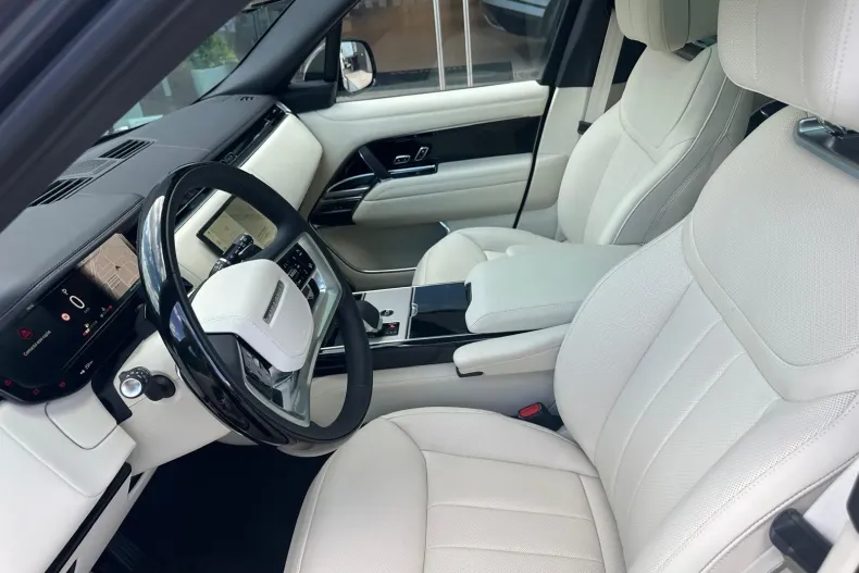 Land Rover Range Rover din 2026 cu 150 km - oferta LAN240699 - foto 16