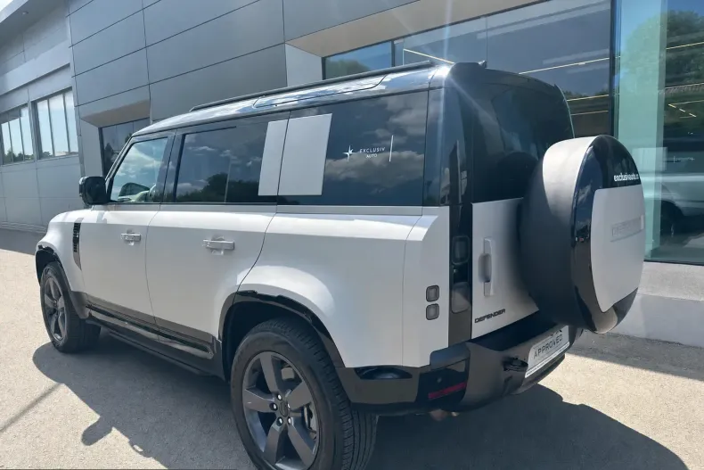 Land Rover Defender din 2026 cu 3.400 km - oferta LAN240700 - foto 11
