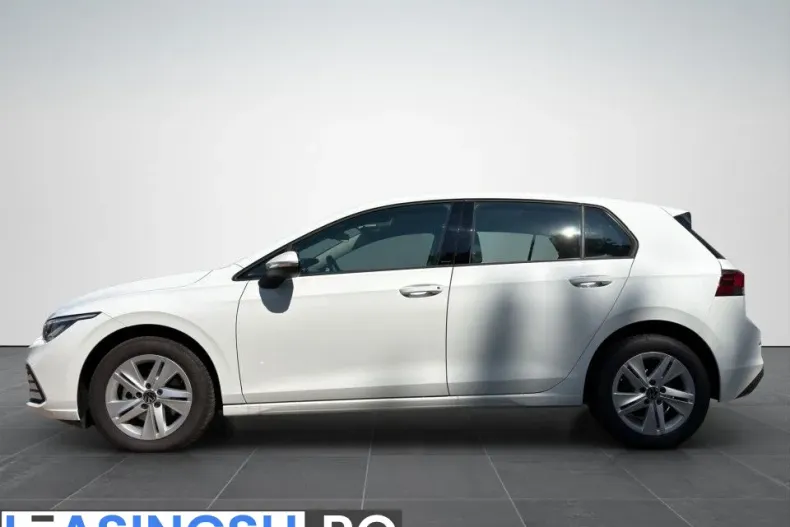 Volkswagen Golf din 2024 cu 1.115 km - oferta VOL240702 - foto 5