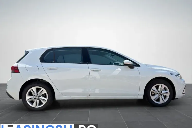 Volkswagen Golf din 2024 cu 1.115 km - oferta VOL240702 - foto 6