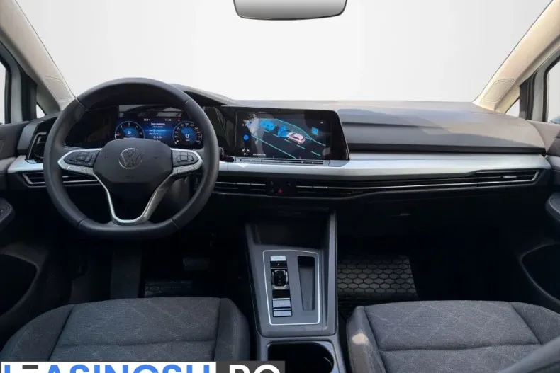 Volkswagen Golf din 2024 cu 1.115 km - oferta VOL240702 - foto 15