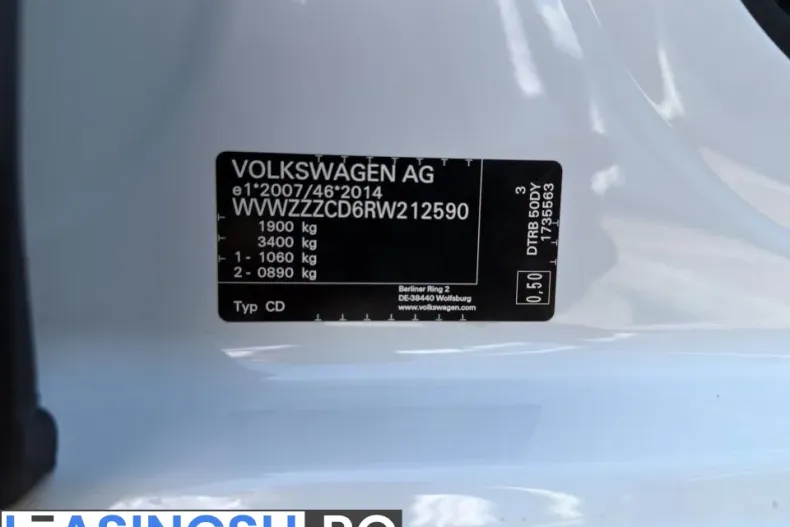 Volkswagen Golf din 2024 cu 1.115 km - oferta VOL240702 - foto 22