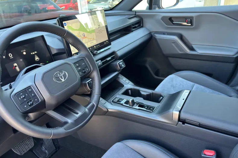 Toyota RAV4 din 2026 cu 5 km - oferta TOY240716 - foto 20