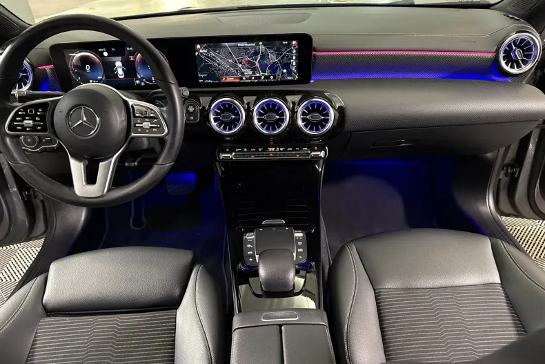 Mercedes-Benz CLA 180 (Clasa CLA) din 2022 cu 74.831 km - oferta MER240718 - foto 9