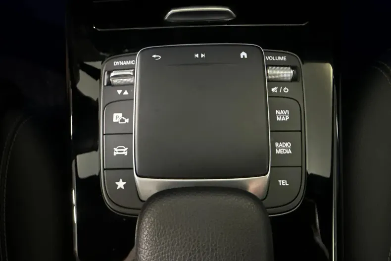 Mercedes-Benz CLA 180 (Clasa CLA) din 2022 cu 74.831 km - oferta MER240718 - foto 17