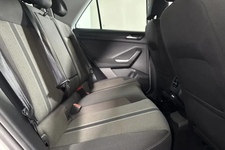 Volkswagen T-Roc din 2021 cu 61.315 km - oferta VOL240721 - foto 12