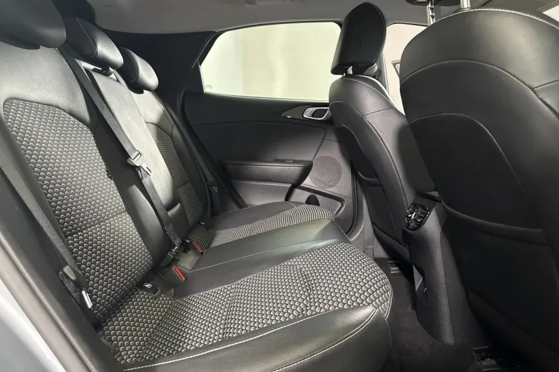 Kia XCeed din 2023 cu 41.465 km - oferta KIA240729 - foto 12