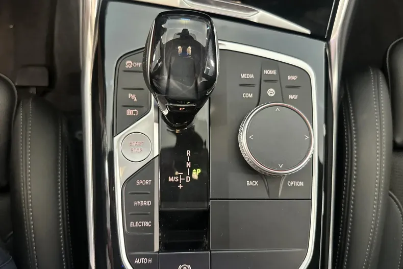 BMW 330e (Seria 3) din 2021 cu 118.743 km - oferta BMW240739 - foto 17