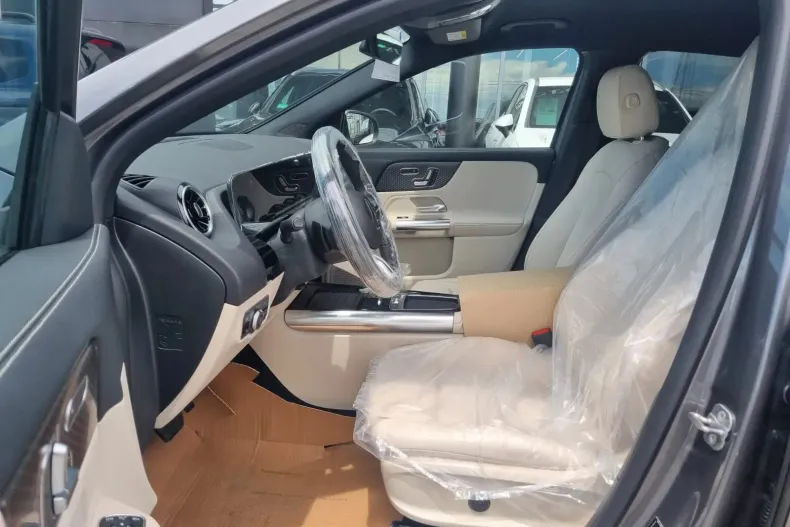 Mercedes-Benz GLA 220 (Clasa GLA) din 2025 cu 1 km - oferta MER240748 - foto 15